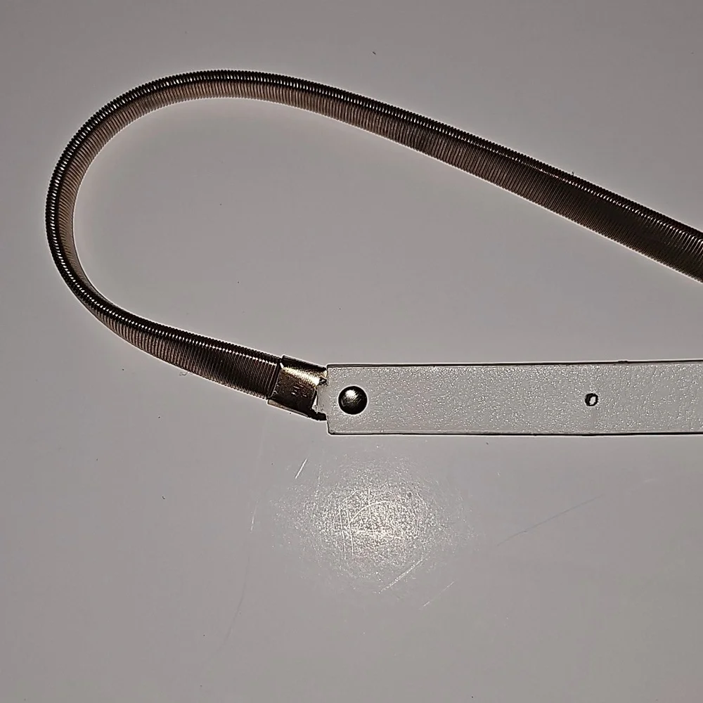 80s White Leather & Gold Accordian Snake Stretch Belt Womens Slim Vintage Rare